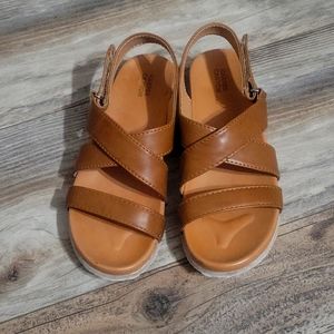 Like New Harper Canyon sandals